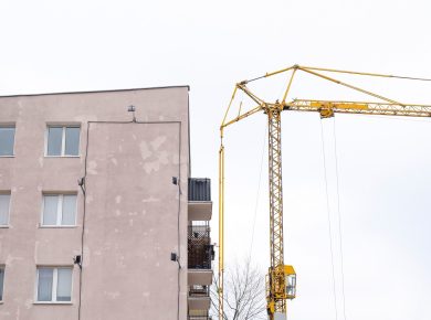 Jak rynek „weryfikuje” wartość mieszkania